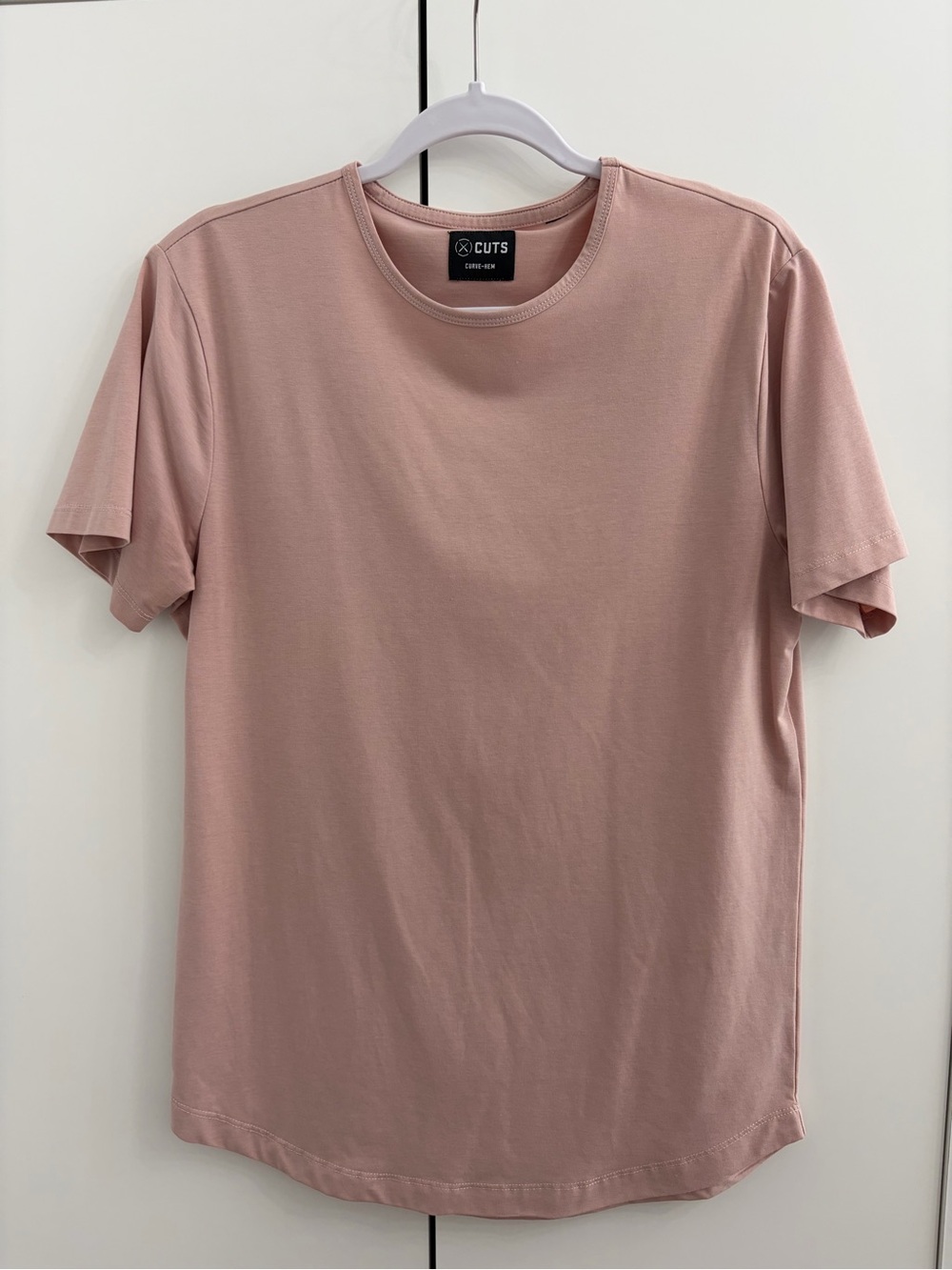 Cuts Clothing Men's Short-Sleeve Crewneck Tee in Dusty Rose
